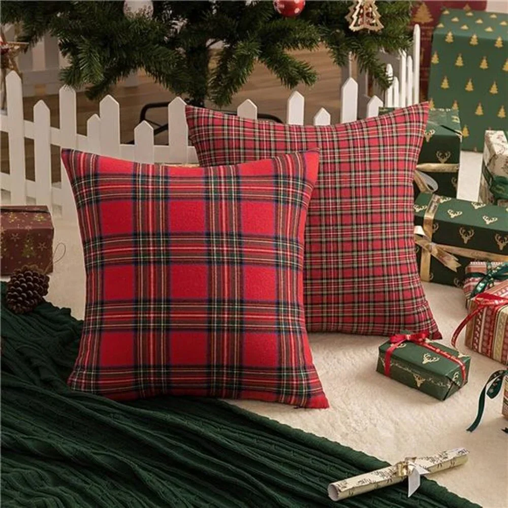 Pack of 2 Christmas Plaid Decorative Throw Pillow Covers Scottish Tartan Cushion